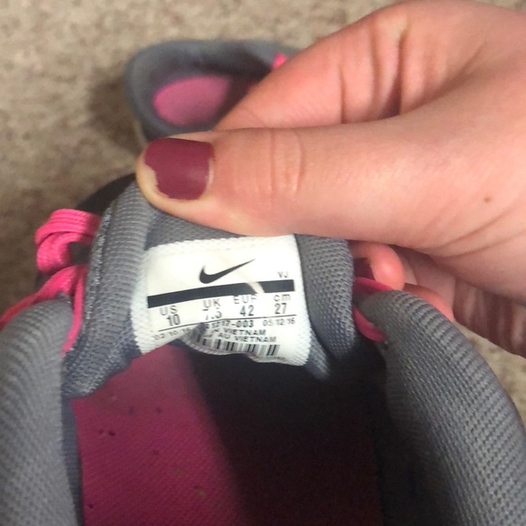 Size 10 Nike Flex Training shoes - Picture 3 of 4